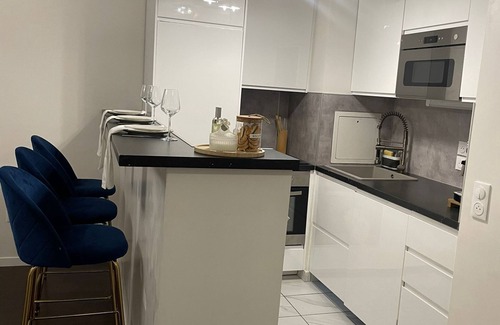 Saint-Cyr-l'Ecole Apartamento | Bel Appartement à 8 Minutes de Versailles et à 25 Minutes de Paris Centre