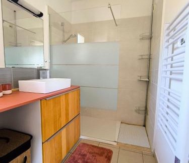 Poggio-Mezzana Apartamento | bel appartement avec jardin