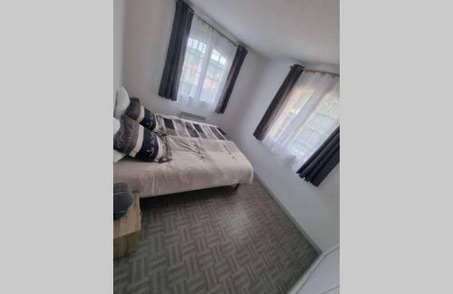 Le Beausset Apartamento | Bel appartement avec balcon et parking privé