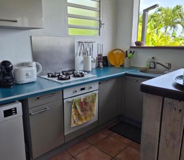 Gourbeyre Apartamento | Bel appartement avec piscine privée et vue exceptionnelle