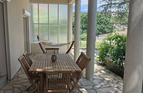 Aubenas Casa | Bel Appartement Climatisé Avec Jardin et Piscine