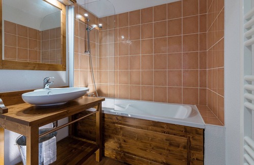 Abries Condominio | Bel Appartement Calme + Charmant, accès Sauna