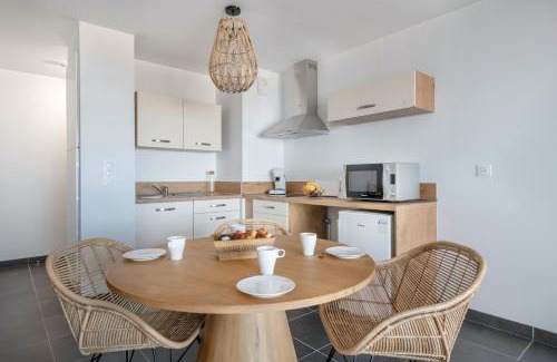 Pleneuf-Val-Andre Apartamento | Bel appartement pour 4 face mer