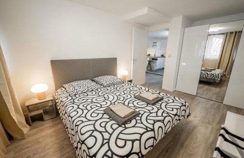 Hotel de Ville - Quinconces Apartamento | Bel appartement rénové - Place du Palais avec Parking