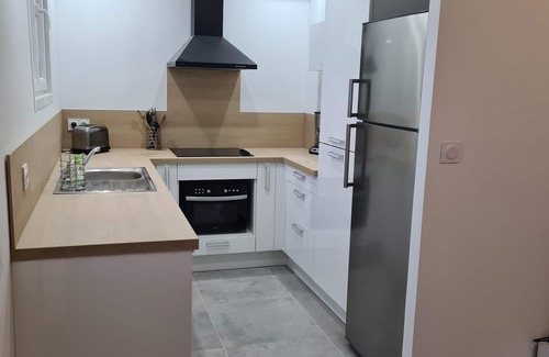 Route de Beaucaire Apartamento | Bel Appartement Refait à Neuf à 15 min du Centre de Nîmes