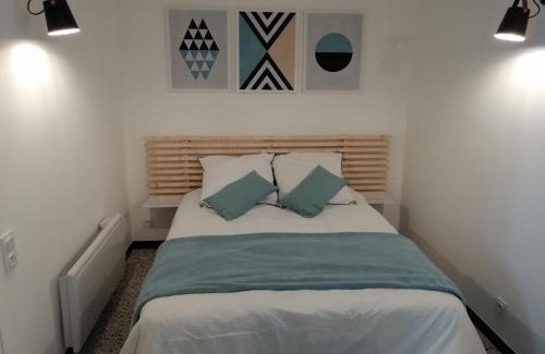 Uzes Apartamento | BEL APPARTEMENT SPACIEUX CENTRE VILLE UZES T3