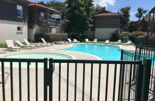 Aureilhan Apartamento | Bel appartement T3 dans résidence 3* à 50 m du lac