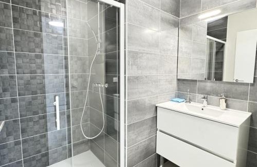 Cauterets Apartamento | Bel apt 85m2 pour 8p Parking et Balcon