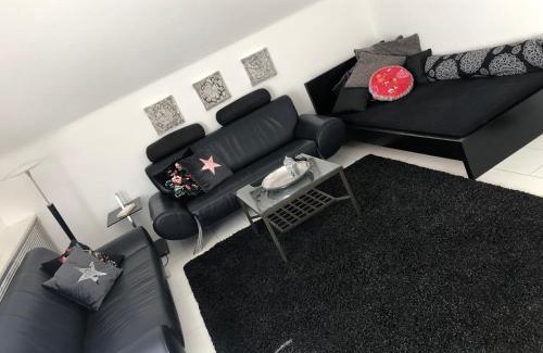 Haan Apartamento | Bel Art Etage mit großem Parkplatz