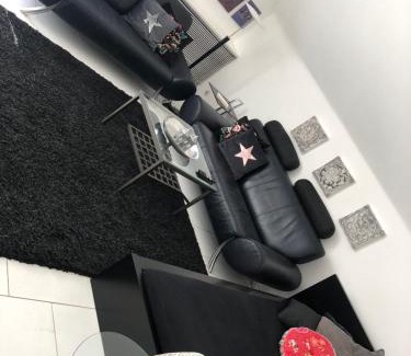 Haan Apartamento | Bel Art Etage mit großem Parkplatz