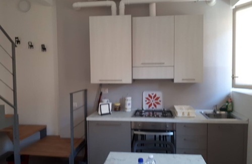 Aggregazione Rionale 9 Cama Y Desayuno | Bel Sorriso Varese - Dormire Felice Rooms & Apartments