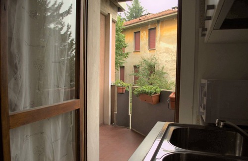 Aggregazione Rionale 9 Cama Y Desayuno | Bel Sorriso Varese - Dormire Felice Rooms & Apartments