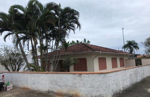Barra Velha Casa | Bela casa, com internet, piscina e churrasqueira para descansar e desfrutar, dias de paz