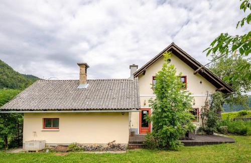 Bohinjska Bela Casa | Bela Luna - Charming Garden Cottage near Lake Bled