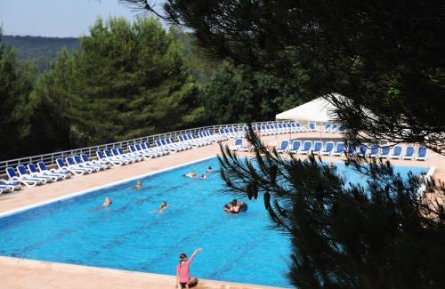 Montpezat Hotel | Belambra Clubs Montpezat - Le Verdon