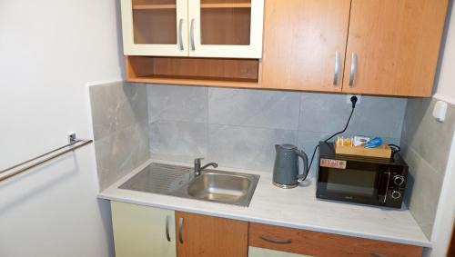 Velke Bilovice Cabina | Belegrady 311