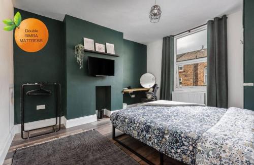 Liverpool Casa | Belgrave Rise 2 Mins To Train Patio Parking