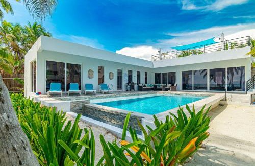 San Pedro Casa | Belize Oceanfront Villa W Pool, Beach & Pier