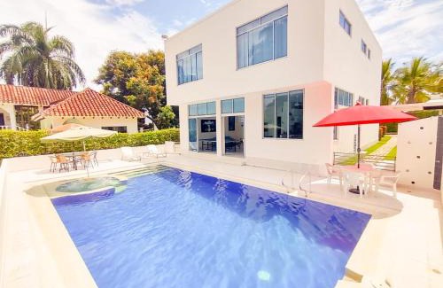 Melgar Casa | Bellísima casa quinta capacidad 20 personas