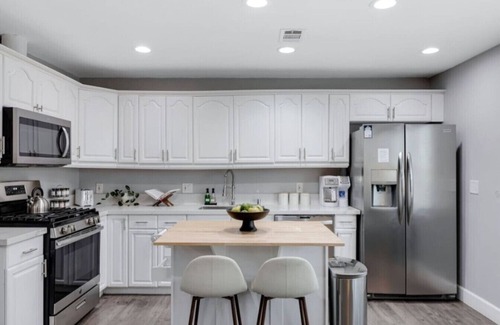 Grant Hill Villa | Bella Casa 1/ Pool, Spa/ Min to Downtown/Beaches