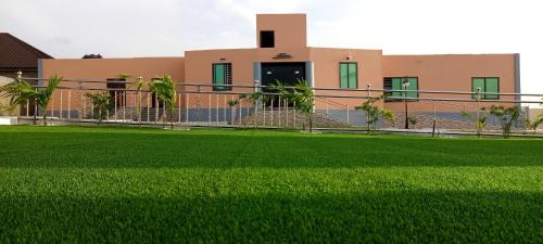 Accra Hotel | Bella Ella Hotel & Event Center