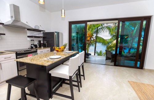 Antoneys Cay Casa | Bella Luna Beach House #227473