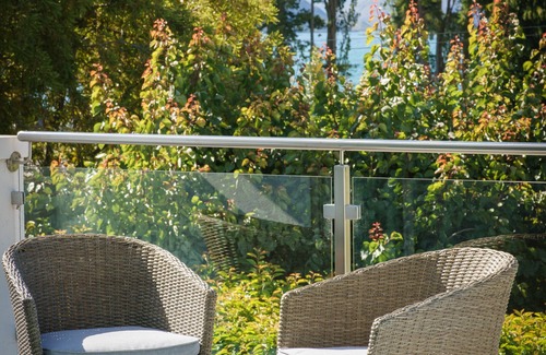 Wanaka Casa | Bella's Place: Location, style, comfort, spacious & pet friendly