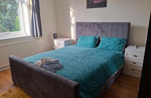 Manchester Casa | Bella Thorpe