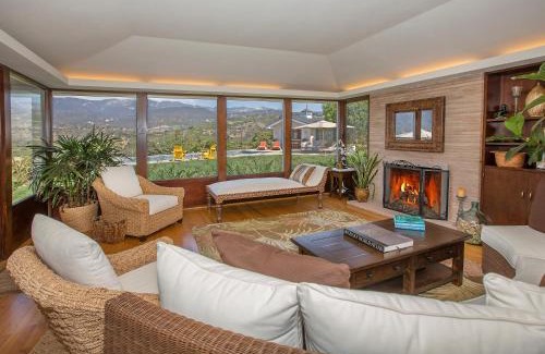 Carpinteria Villa | Bella Vista by Paradise Retreats