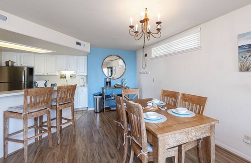 Rio del Mar Villa | Bella Vista by the Sea - Ground Level with a View on the North Bluff.