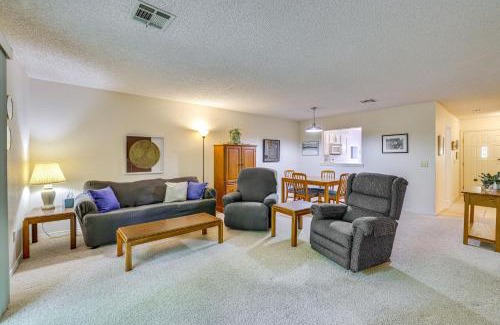 Bella Vista Casa | Bella Vista Townhome with Deck Near Back 40 Trail!