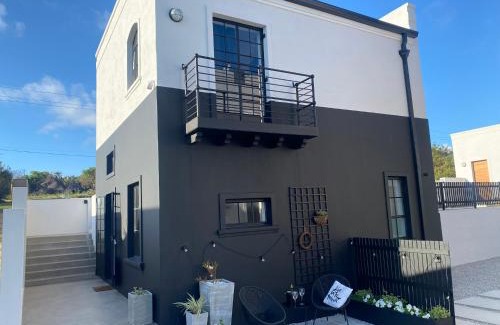 Brenton-on-Sea Casa | Bellamore - Stylish Loft Studio with Sea Views