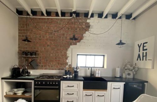 Brenton-on-Sea Casa | Bellamore - Stylish Loft Studio with Sea Views