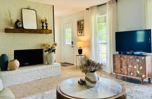 Fairhope Casa | Bellas by the bay