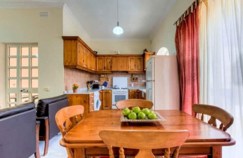 Bellavista Apartamento | Bellavista 3 Bedroom Apartment with A/C