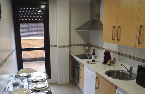 Lardero Apartamento | APARTAMENTO BELLAVISTA, PISCINA, TERRAZA Y WIFI.
