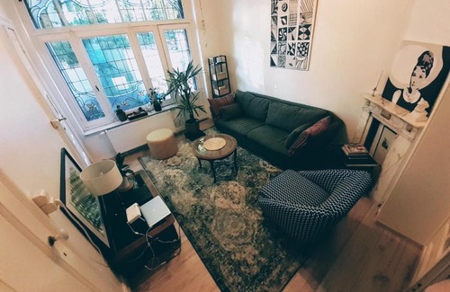 Dailly Apartamento | Belle Époque Apartment close to EU, NATO & RTBF