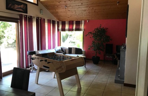 Marsat Casa | Belle Chambre dans maison tranquille