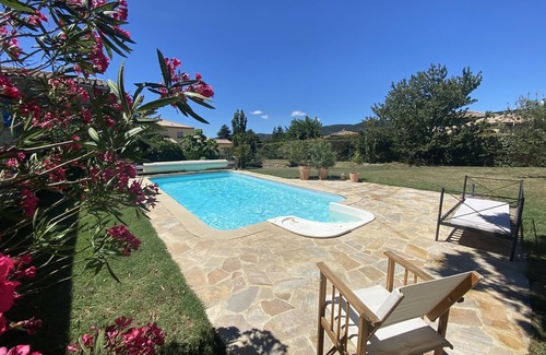 Charmes-sur-Rhone Apartamento | Belle Demeure au Coeur des Ménafauries