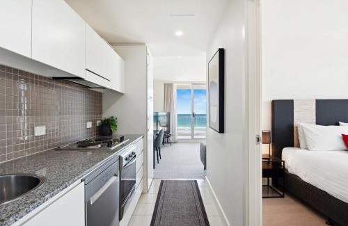 Glenelg Apartamento | Belle Escapes - Beachfront Balcony Glenelg