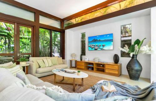 Palm Cove Casa | Belle Escapes Pura Palm Cove - Two luxury Balinese villas