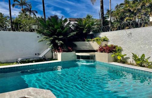 Balneario Praia do Pernambuco Casa | Belle Maison a 50 metros da praia