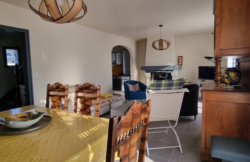 Nevez Casa | Belle Maison Lumineuse Avec Jardin Clos au Centre de Nevez - 500m des Commerces