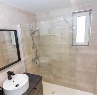Haussonville-Blandan-Mon Desert-Saurupt Apartamento | Belle Maison Nancy avec 3 chambres individuelles