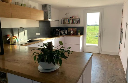 Rongeres Casa | Belle maison spacieuse avec grand jardin