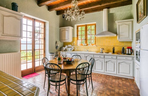 Castelnaud-la-Chapelle Villa | Belle Vue - Cuatro Habitaciones Villa, Capacidad 8