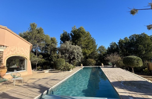 Meyreuil Casa | Belle Villa Aix-en-provence Située en Pleine Nature en Position Dominante