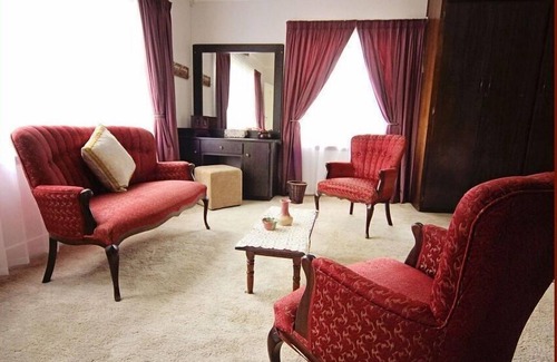 Komani Cama Y Desayuno | Belle Vue Bed and Breakfast