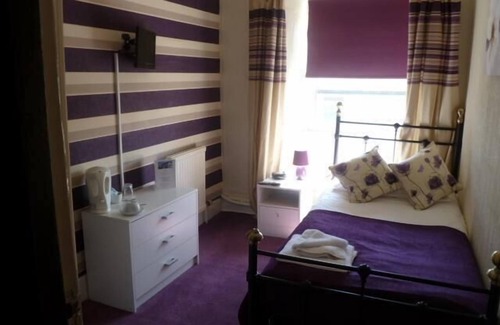 Llanwrtyd Wells Hotel | Belle Vue Hotel