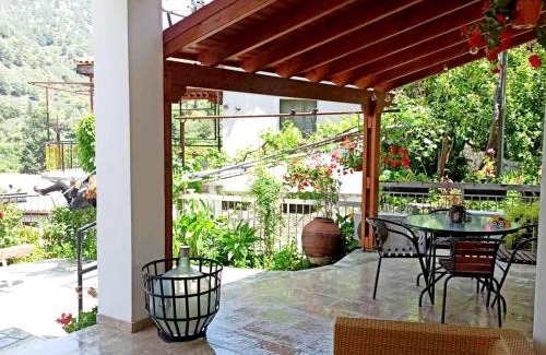 Kalopanayiotis Apartamento | BELLE VUE Mountain Home